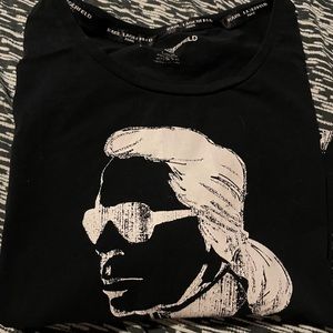 Karl Lagerfeld Tshirt w/Drawing of Karl
